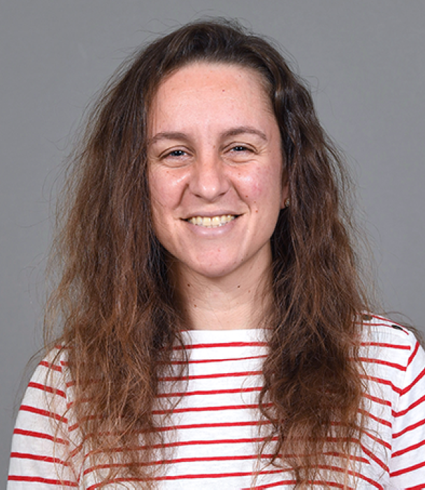 Mara-Simon Headshot